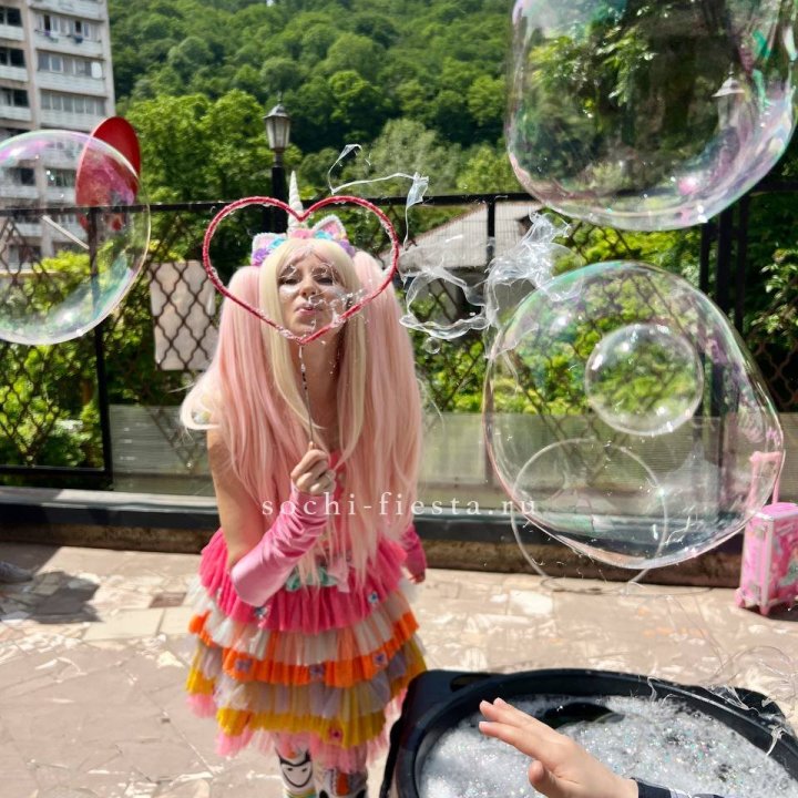 Шоу мыльных пузырей в Томске