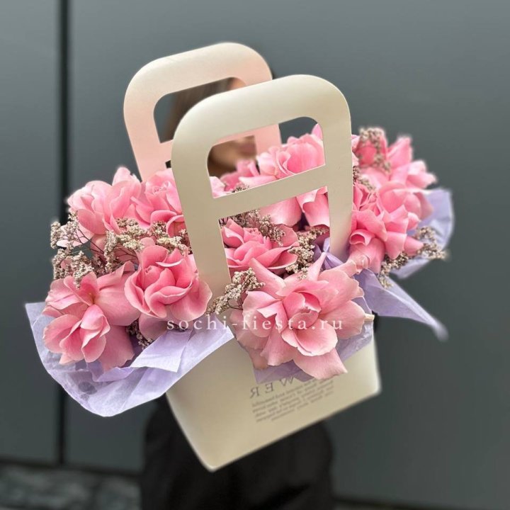 Сумочка розовых роз "Плинки" в Томске