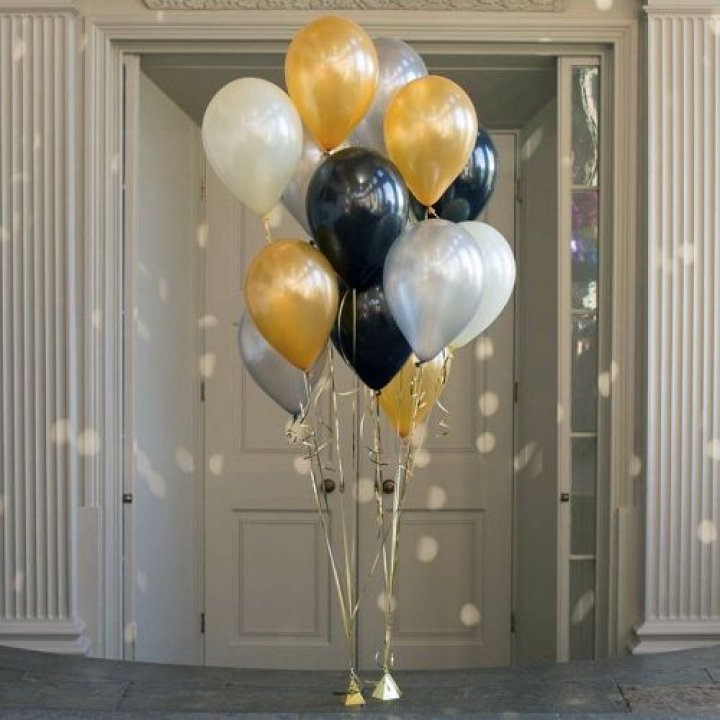 Фонтан шаров "Фаерворк" в Томске