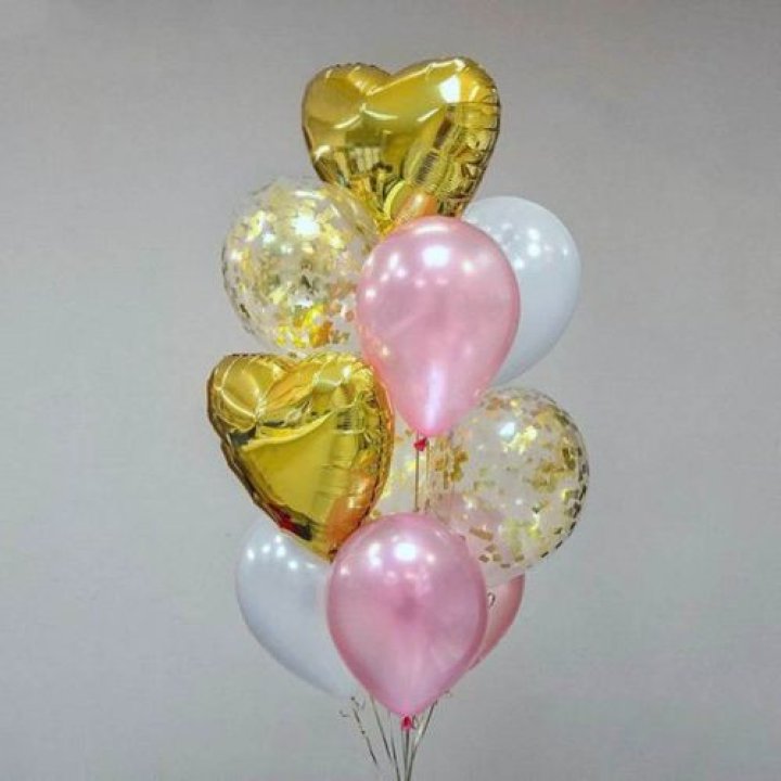 Облако шаров "Рози голд" в Томске