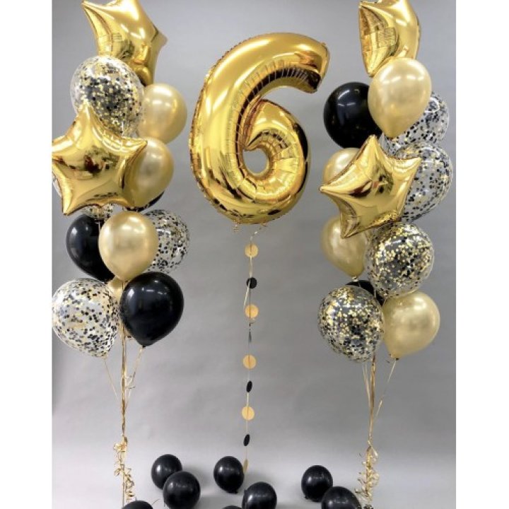 Цифра с фонтанами шаров  в Томске