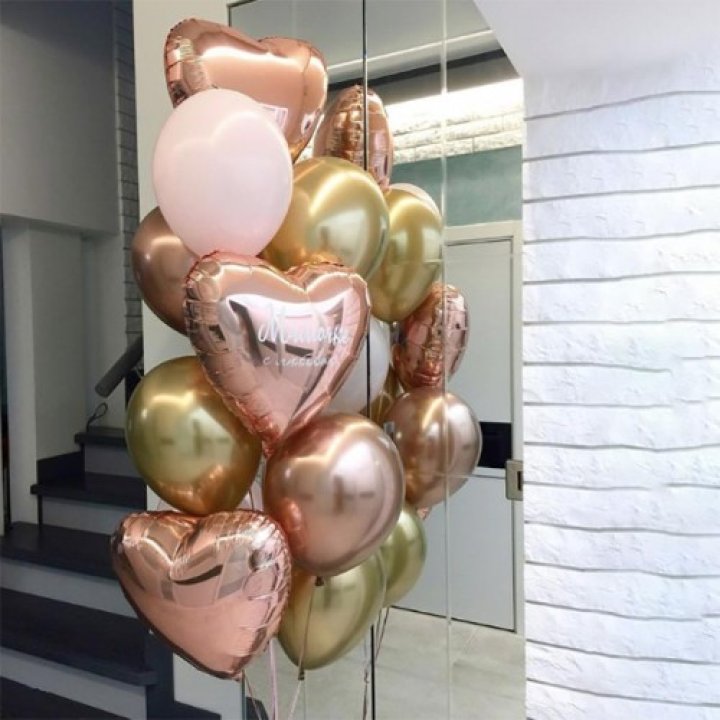 Фонтан шаров "От сердечка" в Томске