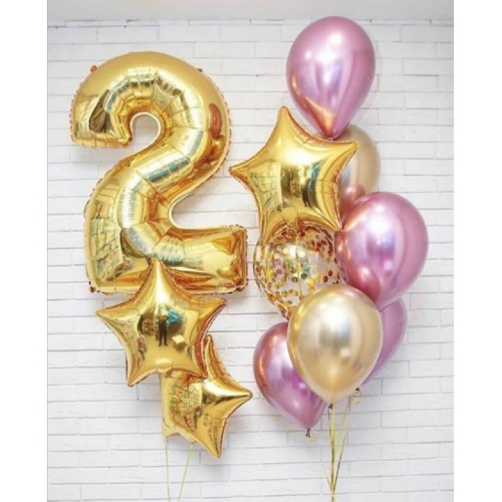 Цифра с фонтанами шаров  в Томске