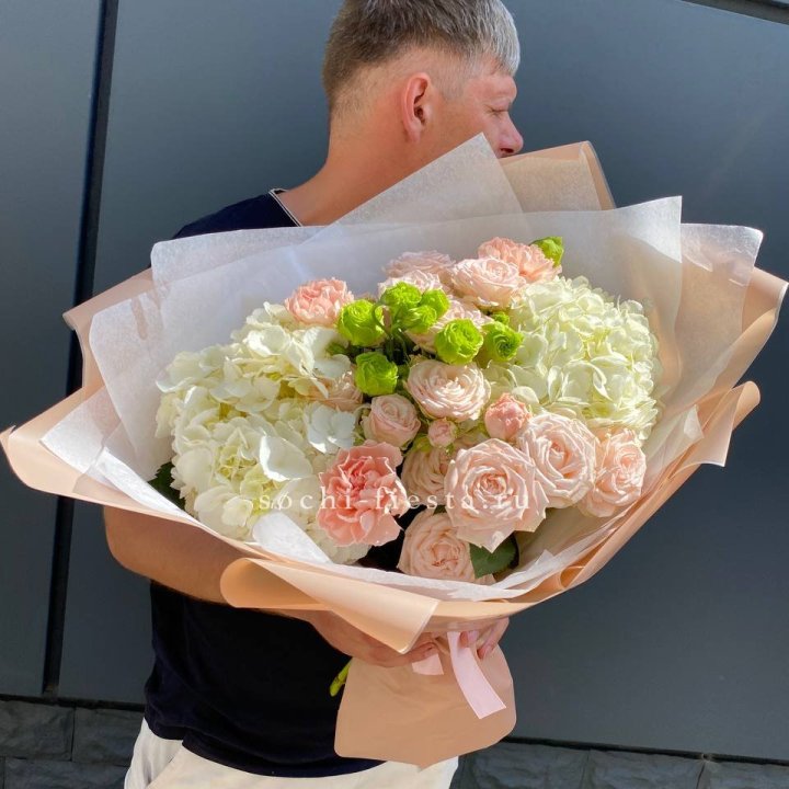 Авторский букет "Нежный крем" в Томске