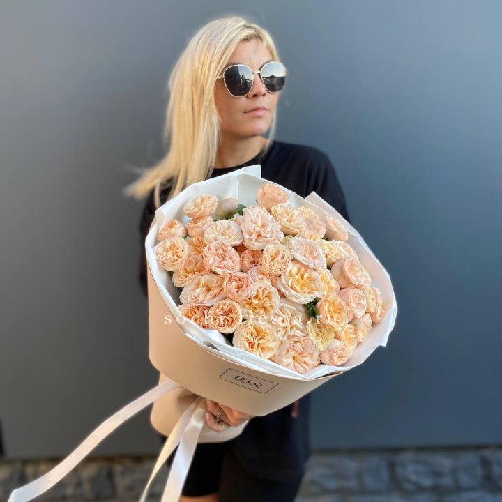 15 пионовидных роз №2 в Томске