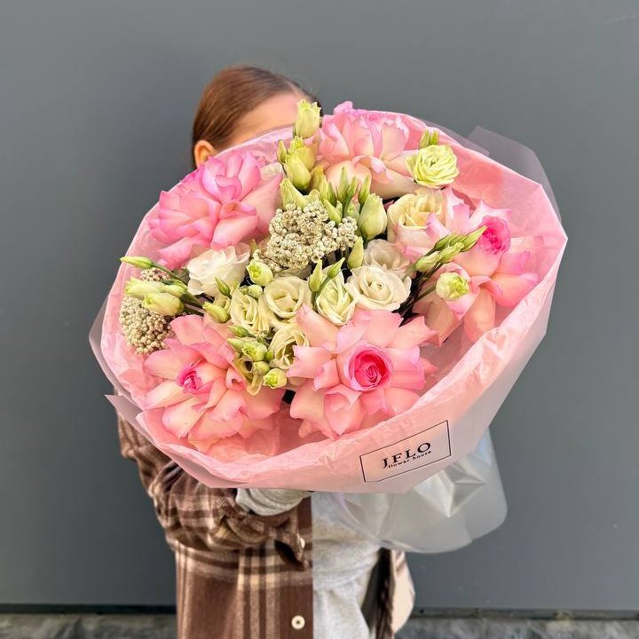 Букет "Розы с эустомой" в Томске