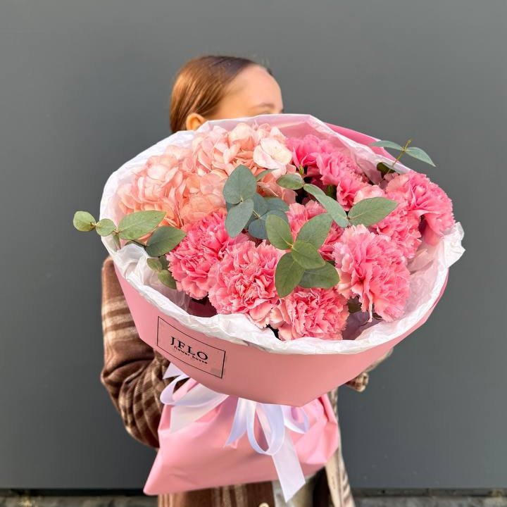 Дуо диантусы и гортензия в Томске