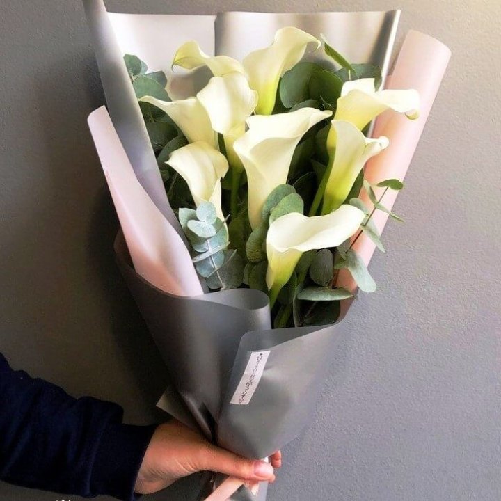 Каллы с эвкалиптом в Томске