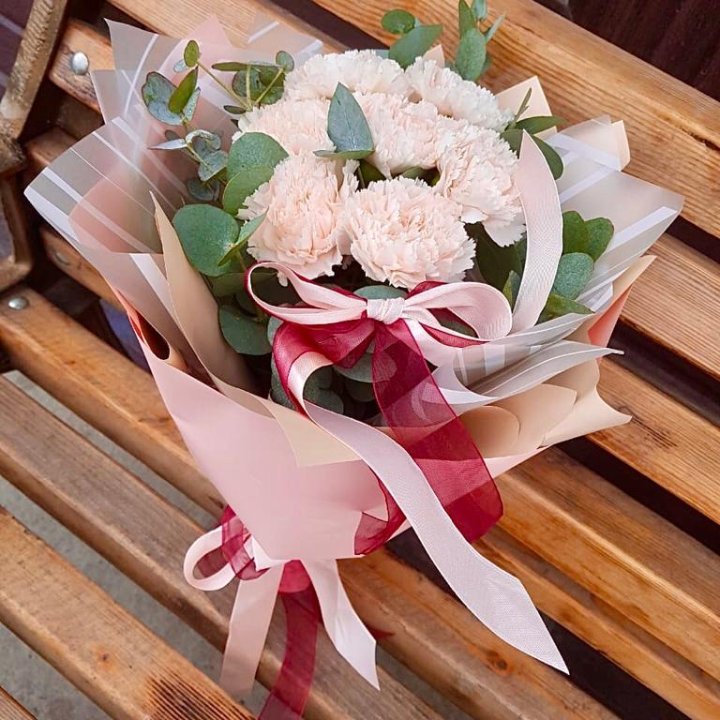 Диантусы с эвкалиптом в Томске