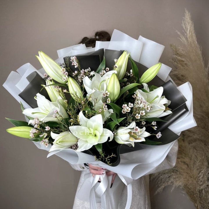 Букет лилий Снежная королева в Томске