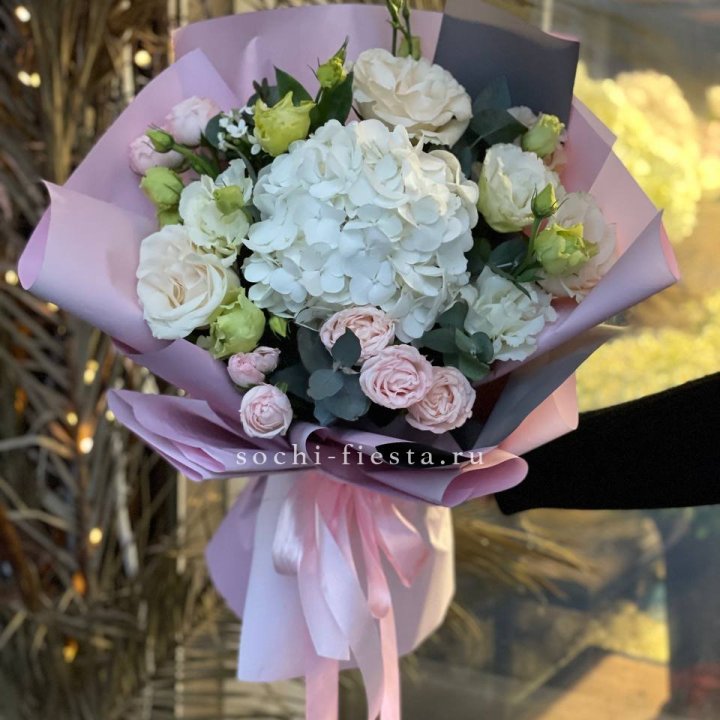 Букет с гортензией №3 в Томске
