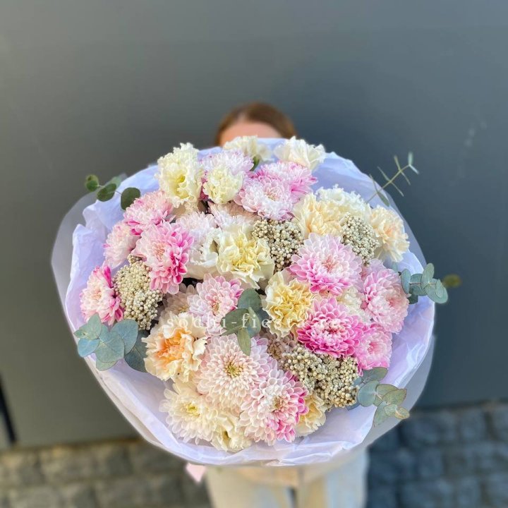 Букет из стойких цветов  в Томске