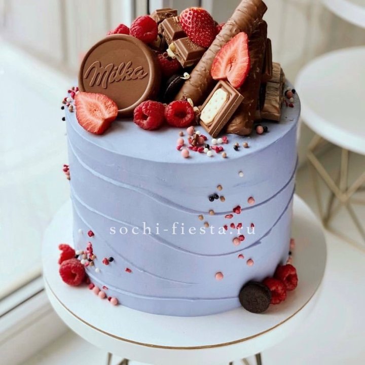 Торт "Milka's world" в Томске