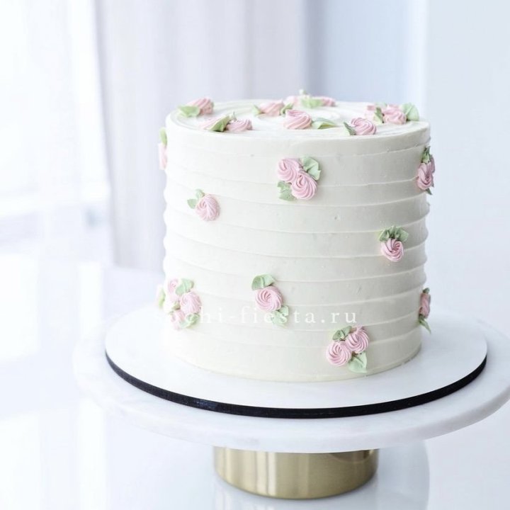 Торт "Розы в снегу" в Томске