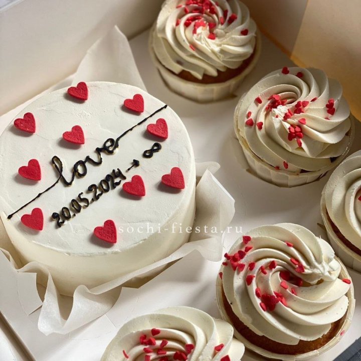 Капкейки и бенто-торт "Любимые" в Томске