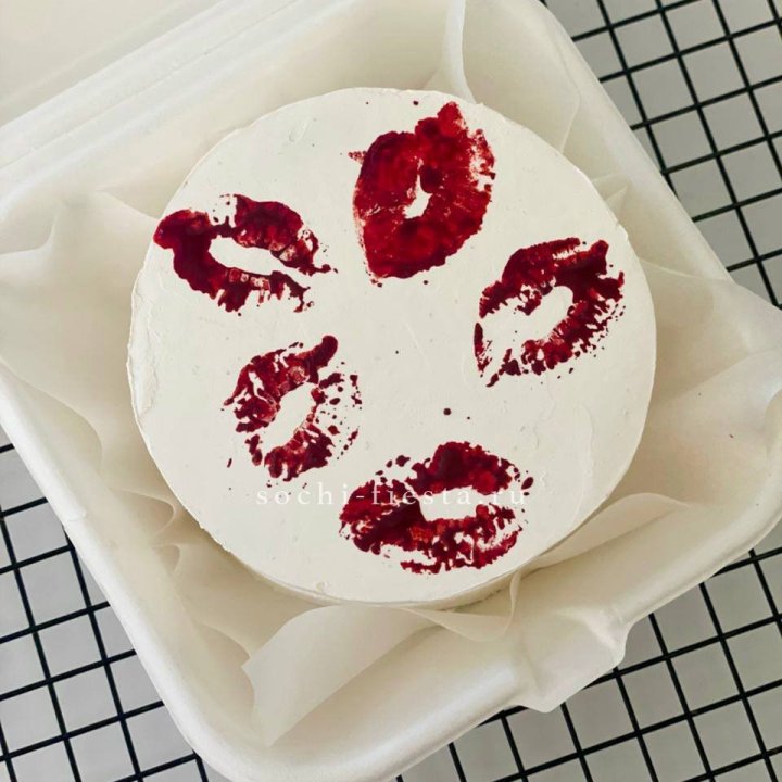 Бенто-торт "Поцелуй" в Томске