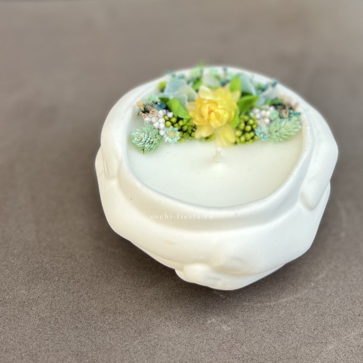 Свеча ароматическая в гипсе Руки в Томске