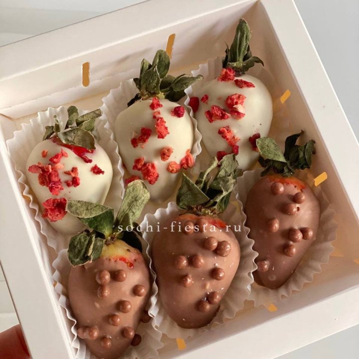 Клубника в шоколаде 6 ягод в Томске