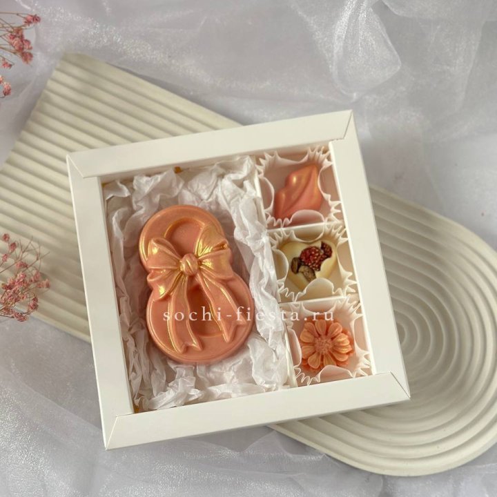 Конфеты из шоколада 8 Марта в Томске