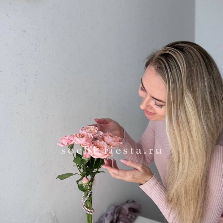 Цветочная подписка "Пакет маленький" в Томске