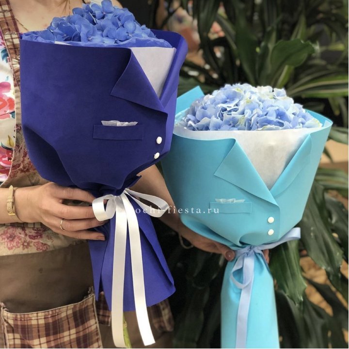 Букет с гортензией с пиджаком в Томске