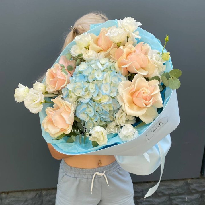 Сборный букет "Голубой закат" в Томске