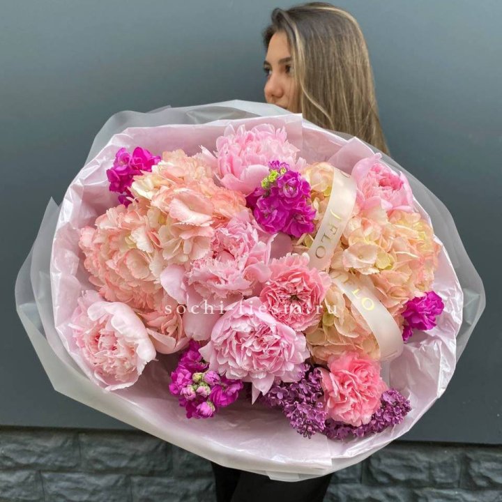  Букет "Фловер пионс" в Томске