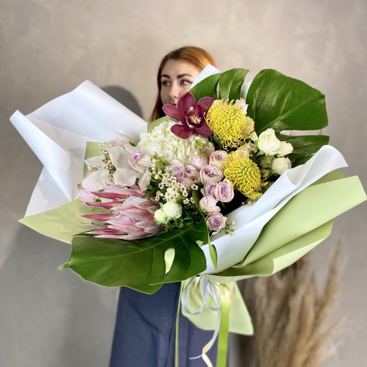 Дизайнерский букет экзотики в Томске