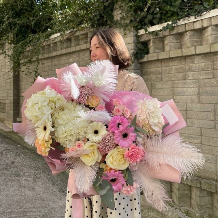 Дизайнерский букет "Валенсия" в Томске