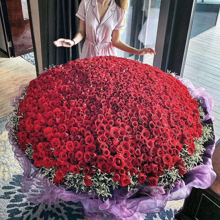 1001 роза в Томске