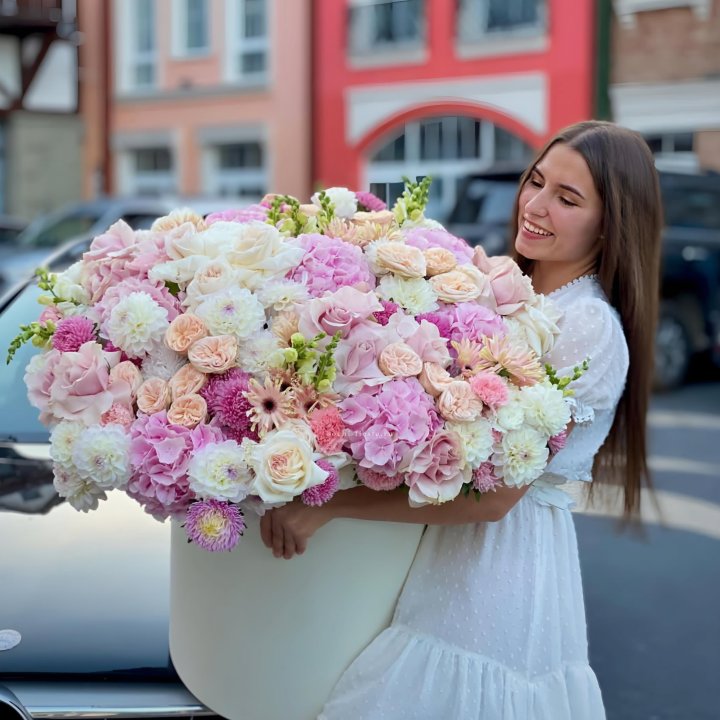 Дизайнерский цилиндр "Мелиса" в Томске