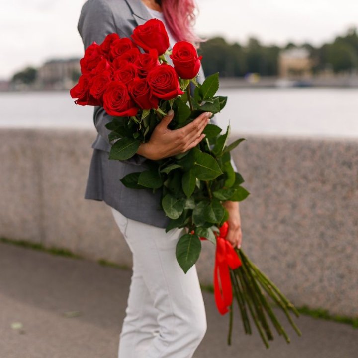 15 метровых голландских роз в Томске