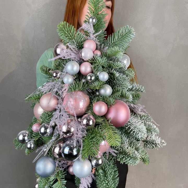 Новогодняя елочка "Розе голд" в Томске