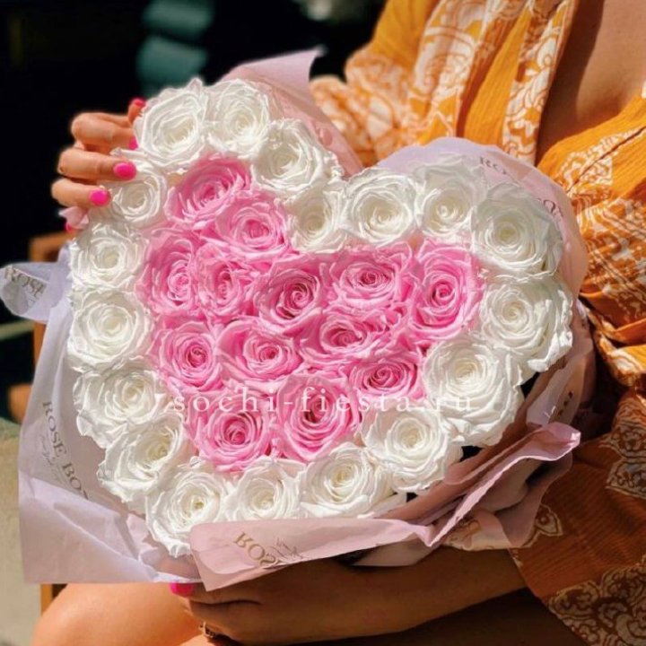 Бокс сердце с розами №2 в Томске