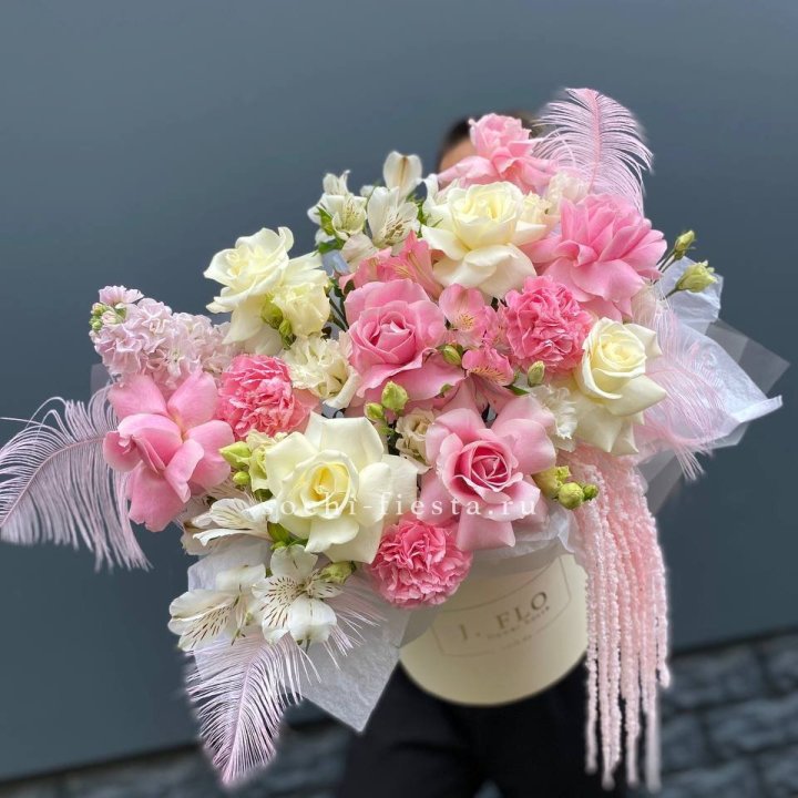 Дизайнерский бокс "Ловели" в Томске