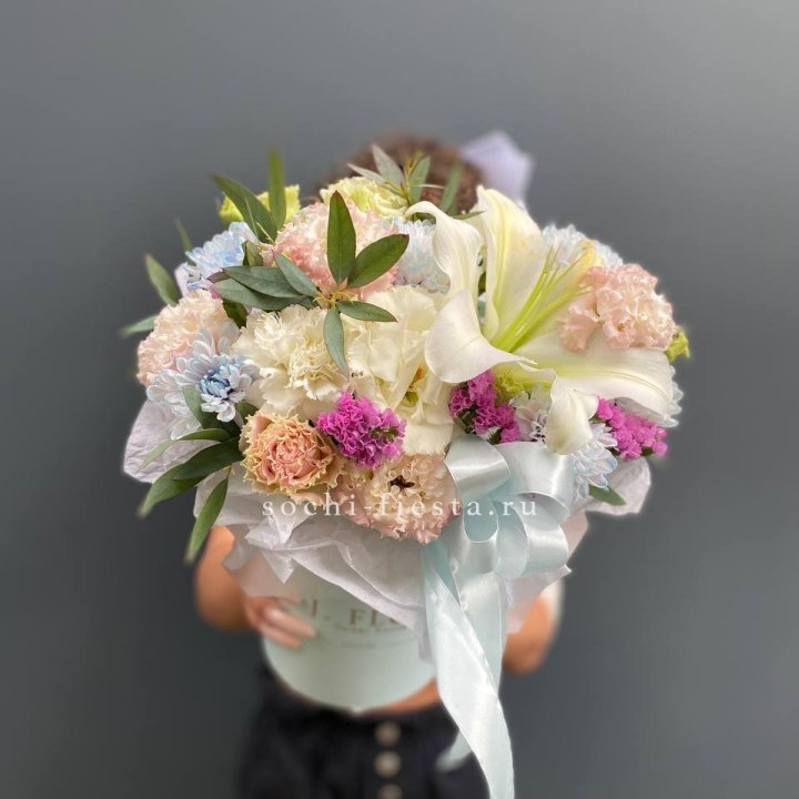 Дизайнерский цилиндр "Лилия" в Томске