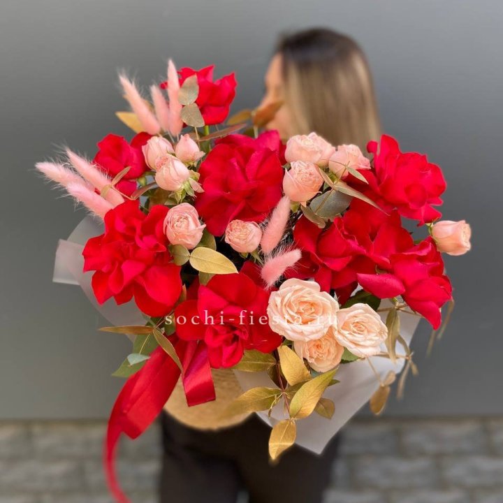 Джутовое кашпо "Любовь Лолиты" в Томске