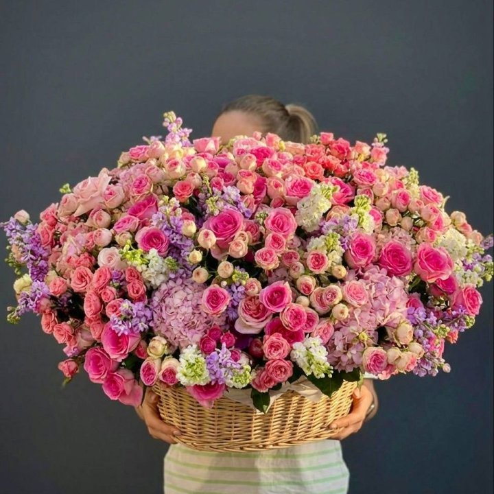 Цветочная корзина гигант №5 в Томске