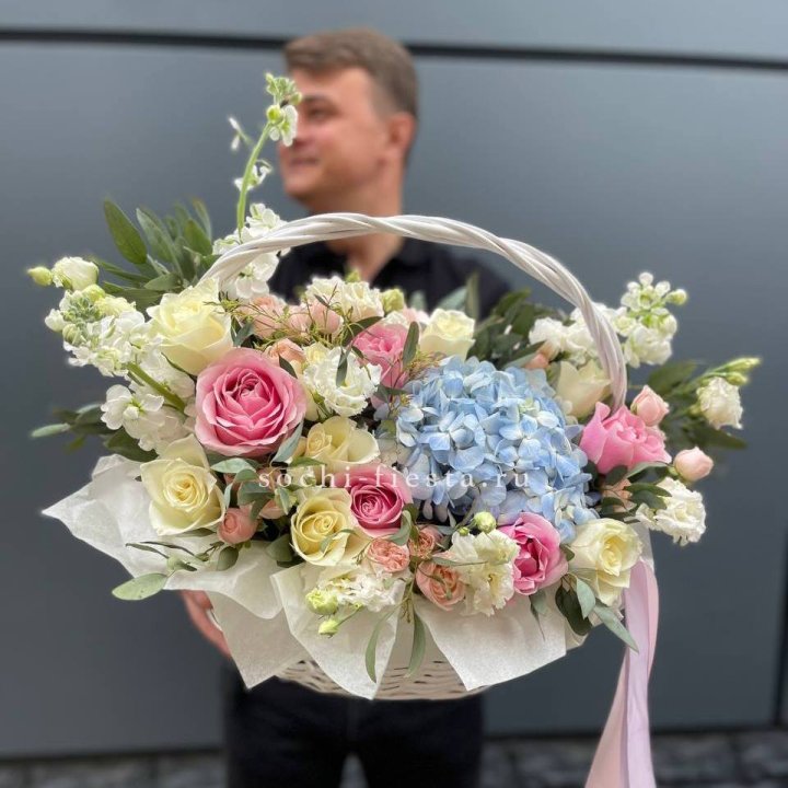 Авторская корзина "Аполинария" в Томске