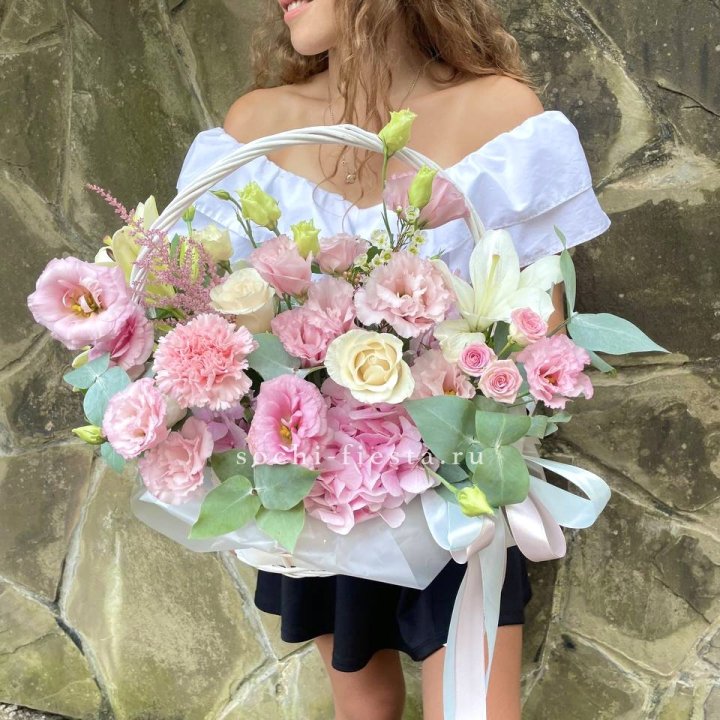 Авторская корзина "Миа" в Томске