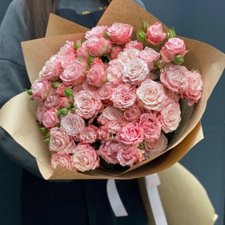 Пионовидные розы Bombastic №2 в Томске