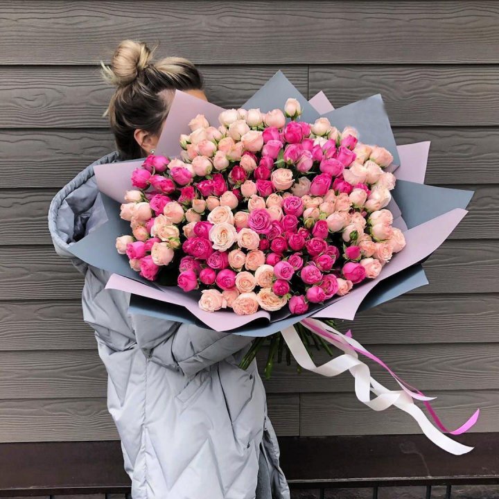 55 роз микс кустовых в Томске