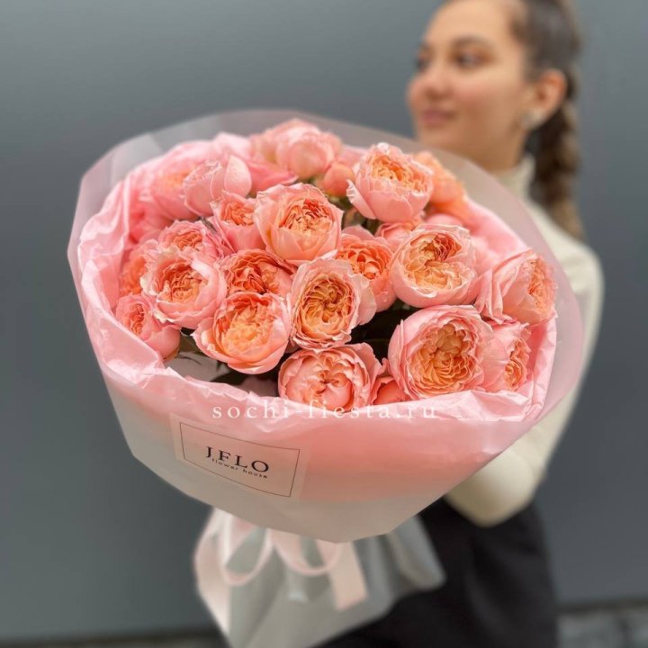 Букет из пионовидных роз Джульетта в Томске