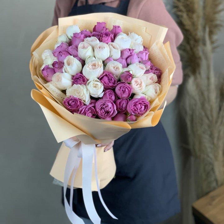 Букет кустовых роз Джулиана в Томске