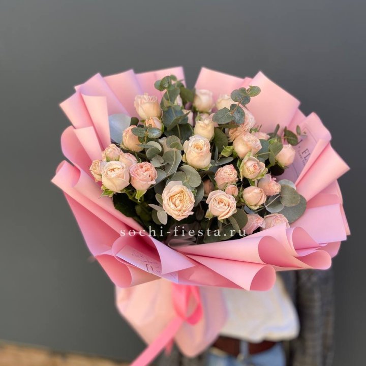 Букет пионовидных роз Cute Love в Томске