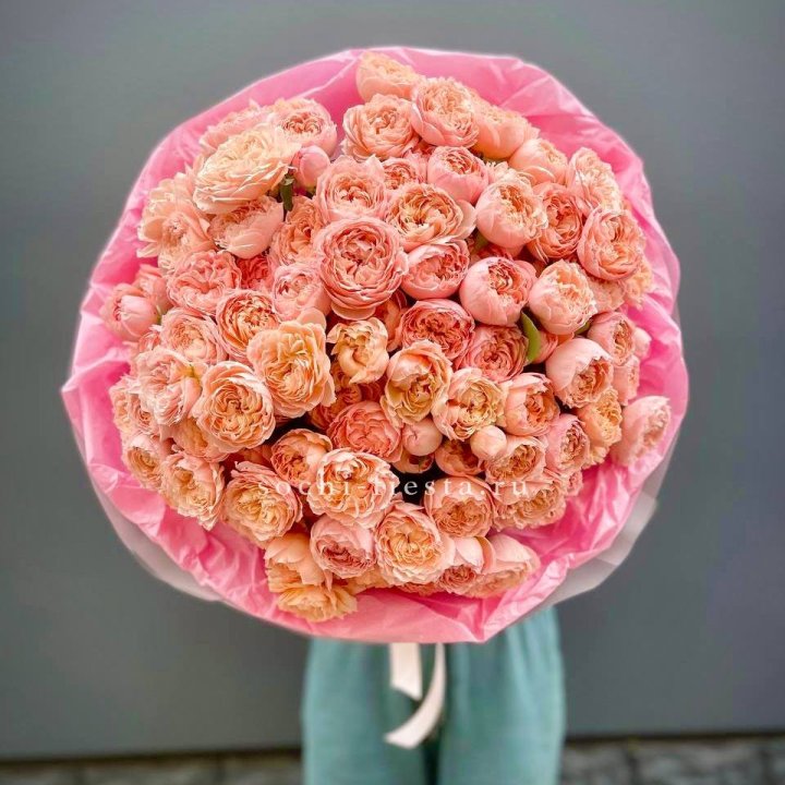 Букет кустовых пионовидных роз Джульетта "Принцесса" в Томске