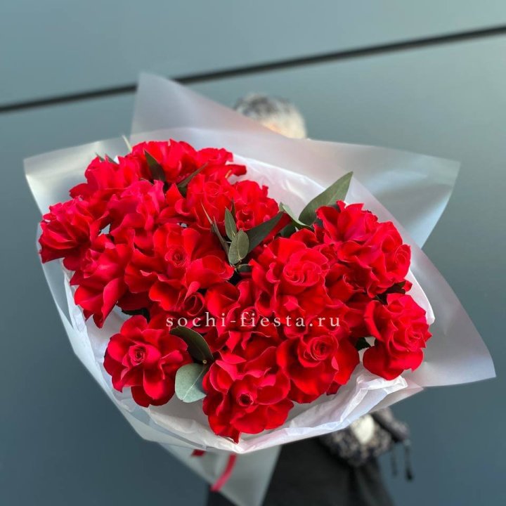21 Красная французская роза в Томске