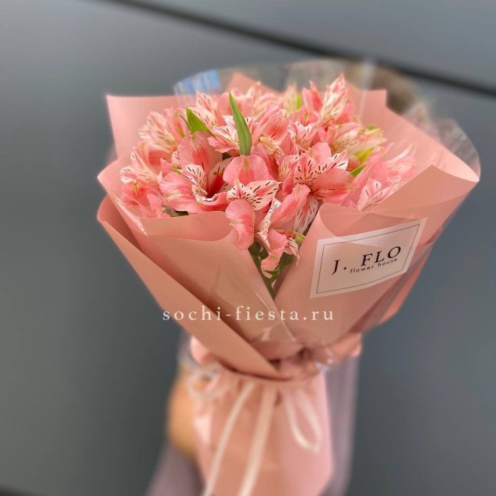 Букет альстромерий розовых в Томске