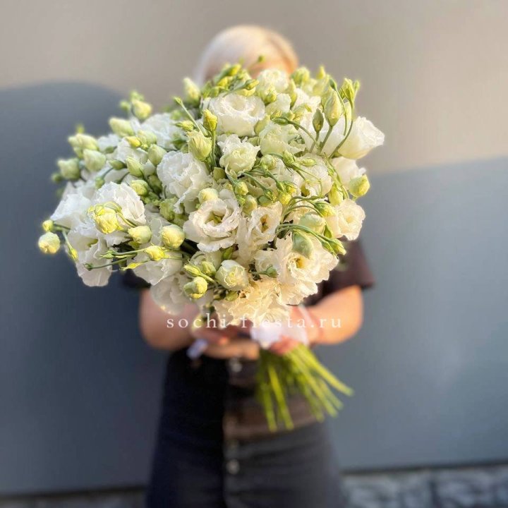 Букет эустом под ленту  в Томске