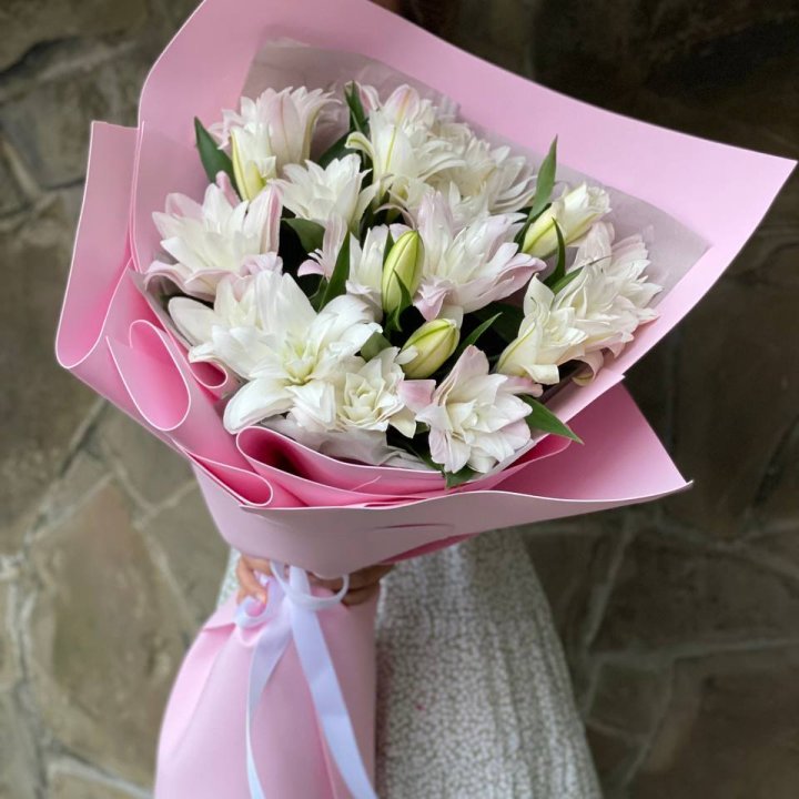 Букет пионовидных лилий №1 в Томске